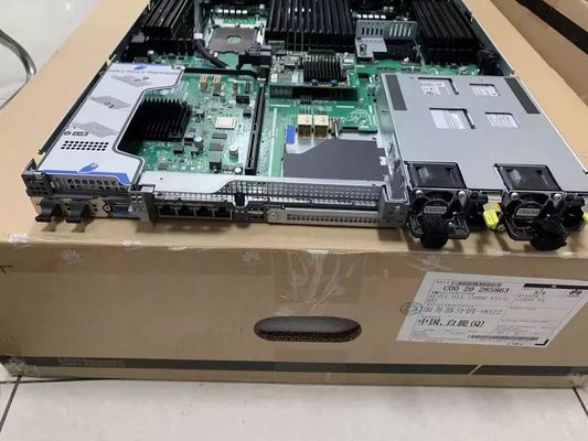 FusionServer 1U 1288H V6 obsługuje 32 moduły DDR4 DIMM i 10 2,5-calowych dysków twardych
