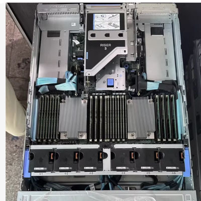 2U Two Socket PowerEdge R7625 Rack Server 4th Gen AMD EPYCTM Procesory do 8x PCIe Gen5 Slots 12 X 2.5" SATA/SAS SSD